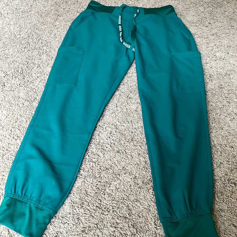 XS med couture jogger scrub bottoms forest green